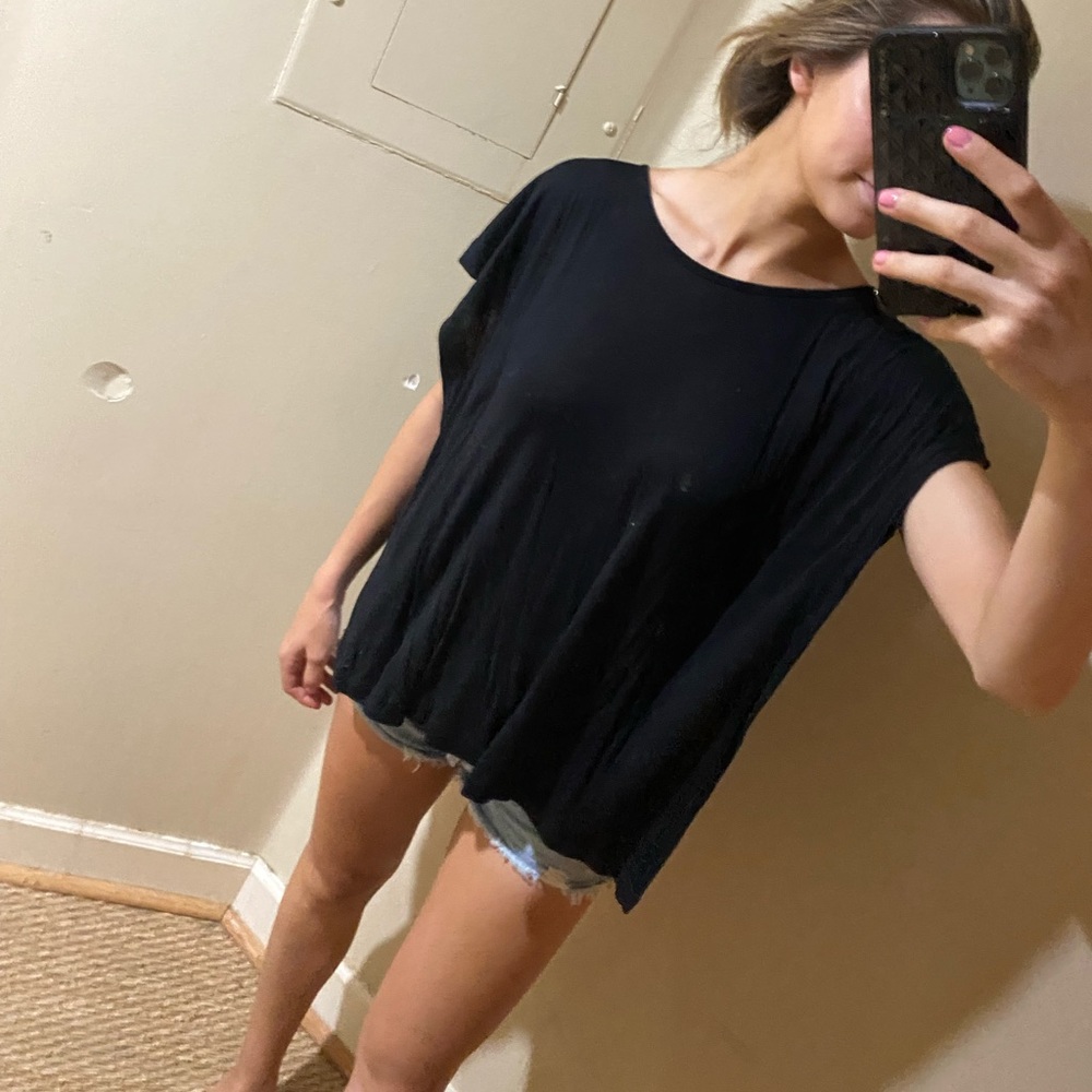 Flowy Black Top